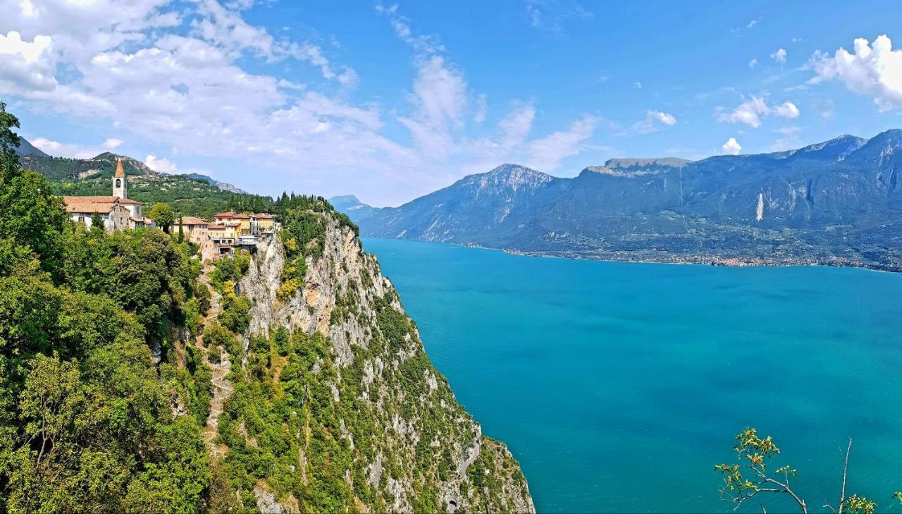 Teresa Campi Apartments Lake View By Gardadomusmea Tremosine Екстериор снимка