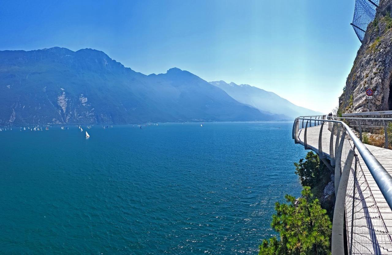 Teresa Campi Apartments Lake View By Gardadomusmea Tremosine Екстериор снимка